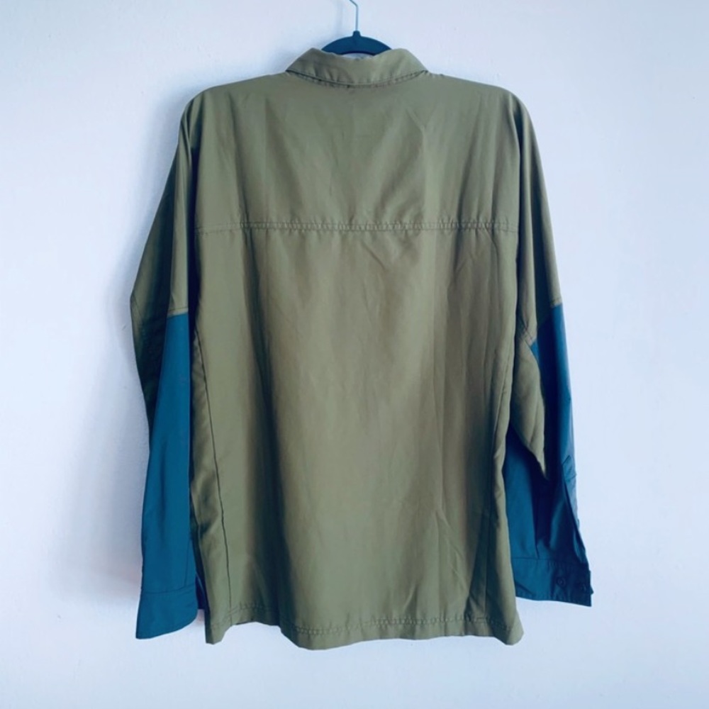 Patagonia Hiking Shirt - Picture 3 of 3